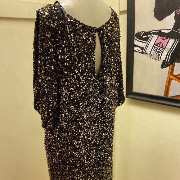 Aidan Mattox Black and Gold Midi Sequence Dress 10 - Picture 6 of 7